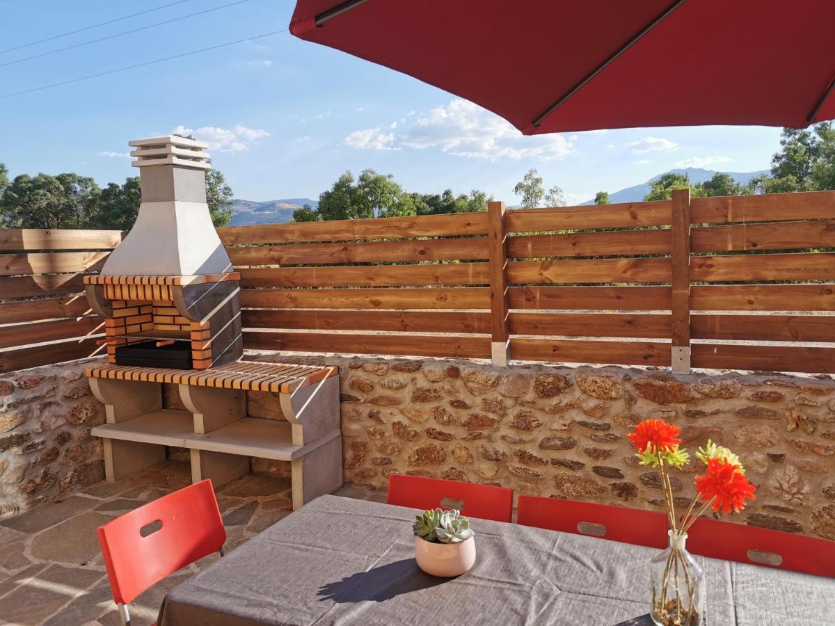 Casitas Pinilla Del Valle Esterno foto